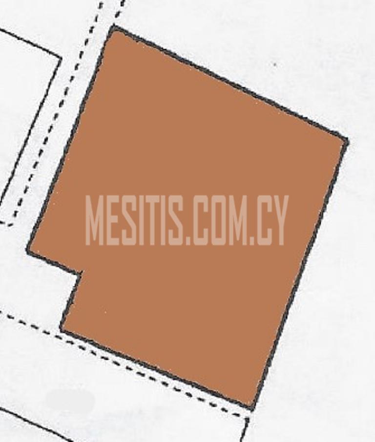 Large Residential Piece Of Land Of 1310 Sq.M. For Sale In Strovolos #3700-0