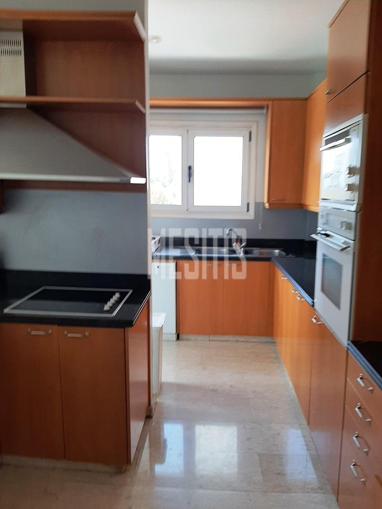 Spacious And Bright 3 Bedroom Full Floor Apartment With Maids Room For Rent In Strovolos #3396-2
