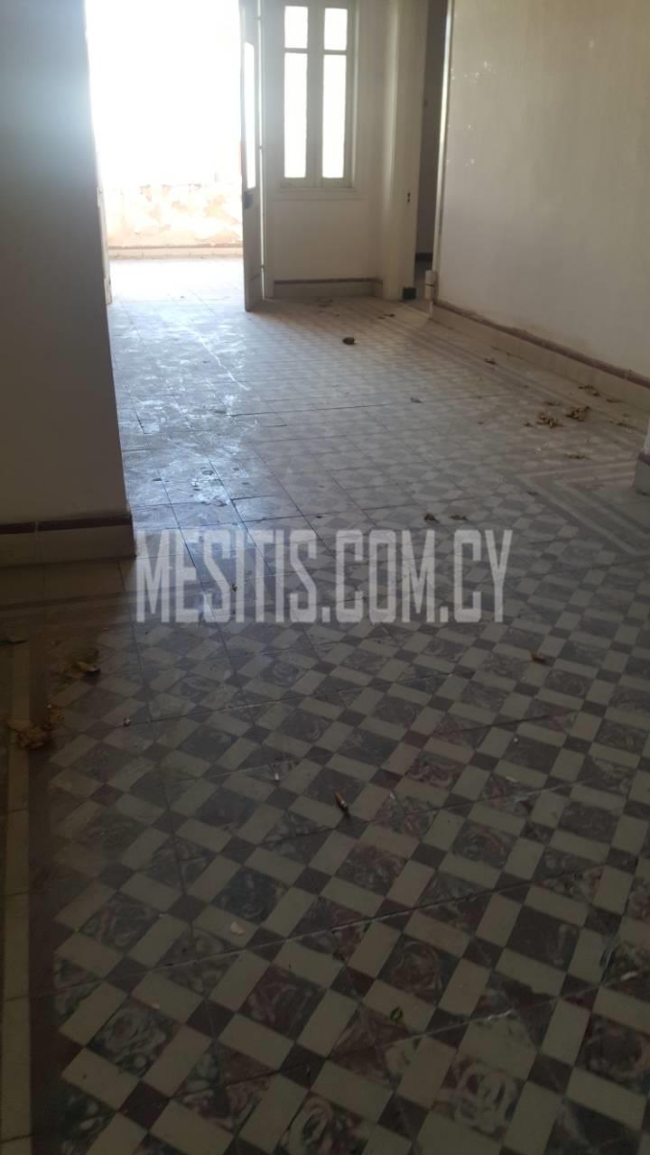 Neoclassical House With Courtyard For Rent In The Centre Of Limassol #3451-1