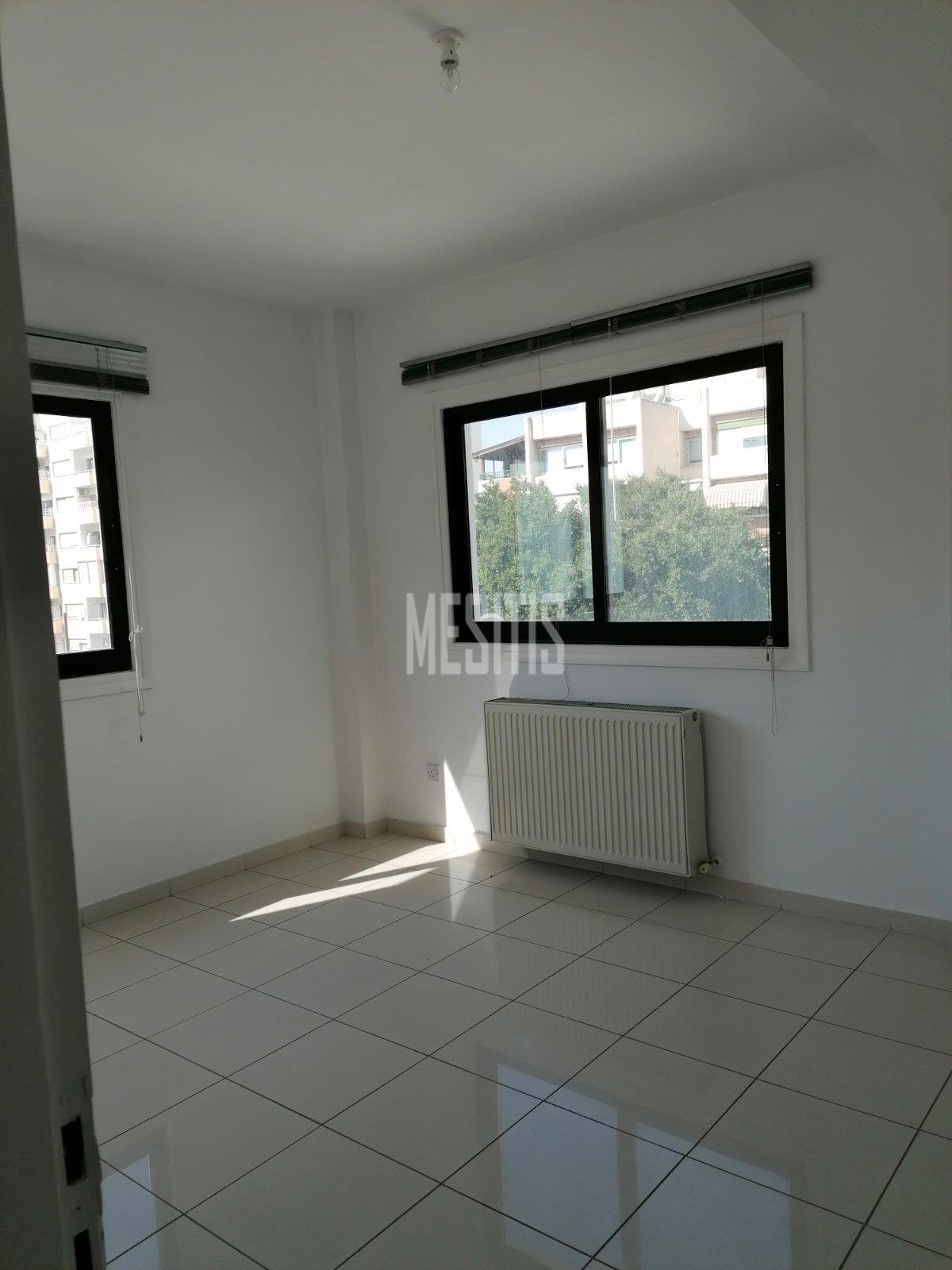 Spacious And Bright 3 Bedroom  Apartment For Rent In The Centre Of Nicosia #3709-8
