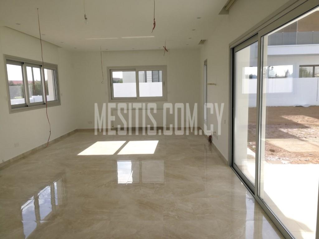 Beautiful Newly 5 Bedroom House In A Plot Of 550 Sq.M For Rent In Latsia Near Laiki Sporting #3589-0