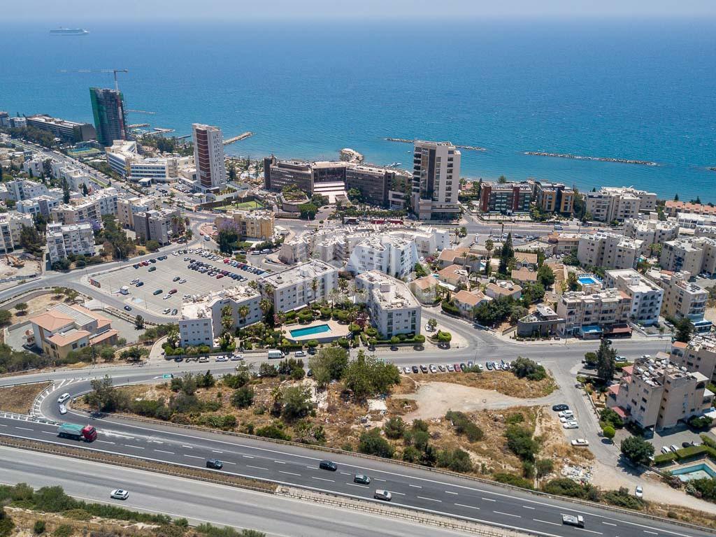 8 Flats For Sale In The Touristic Area Of Agios Tychonas, Limassol #33202-1