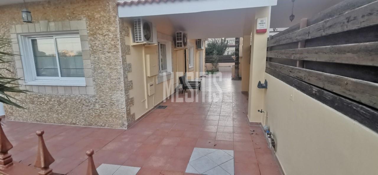 In Excellent Condition 4 Bedroom House For Sale / Rent In Archangelos, Nicosia #2121-8