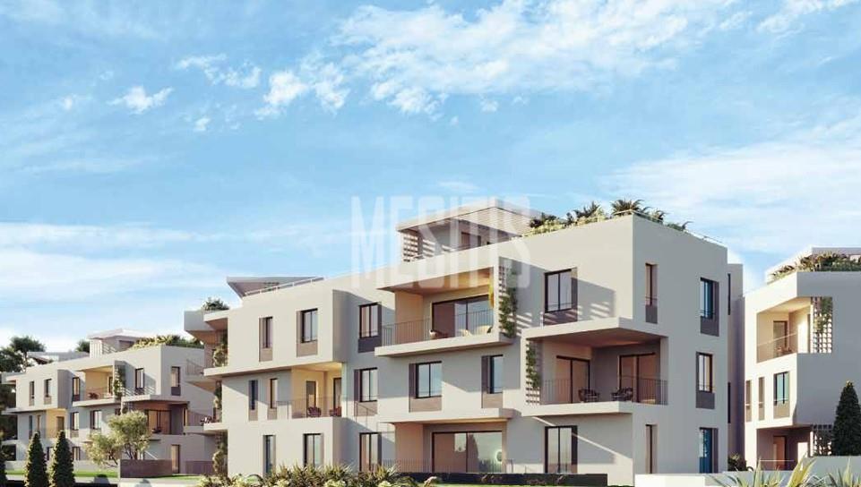 Ground Floor 2 Bedroom Apartment With Communal Pool Close To The Sea In Leivadia, Larnaka #37232-1