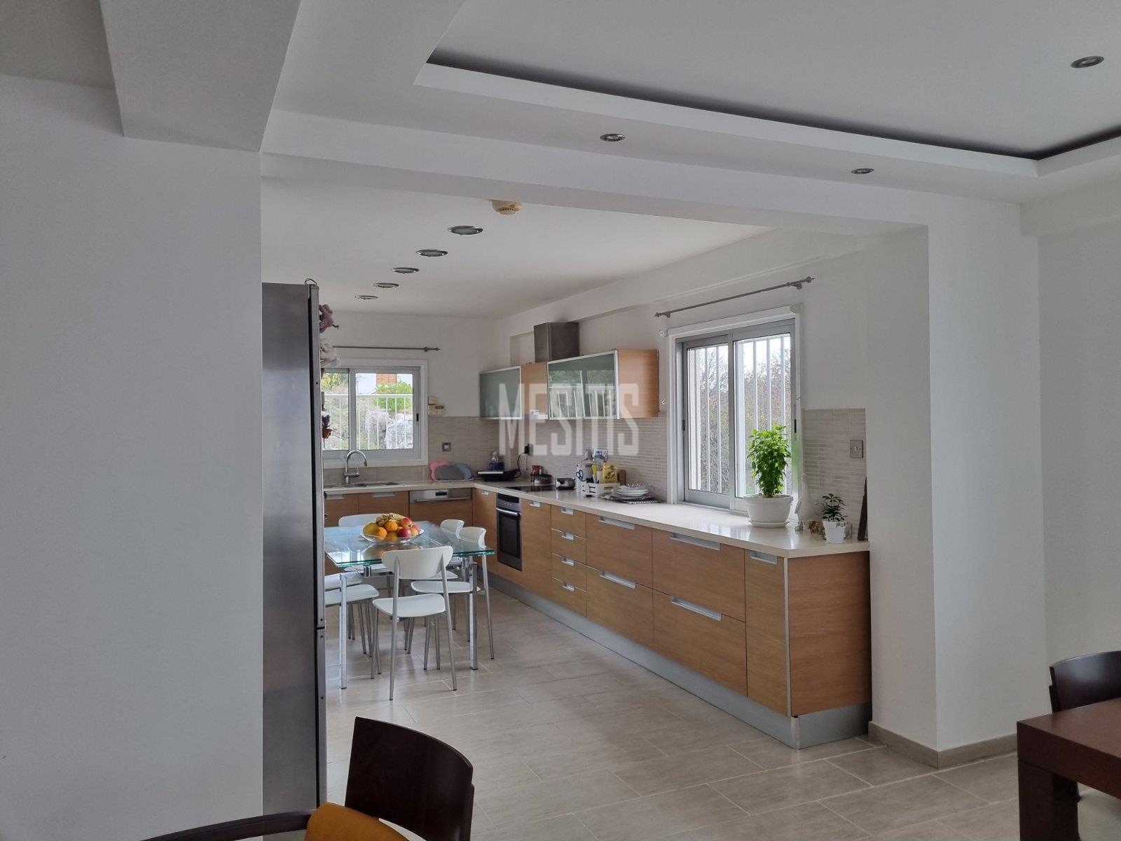 3 Βedroom Τop Floor Apartment For Sale In A Prime Location With Large Spaces And Incredible Aesthetics Αnd Views To All Of Nicosia #30861-6
