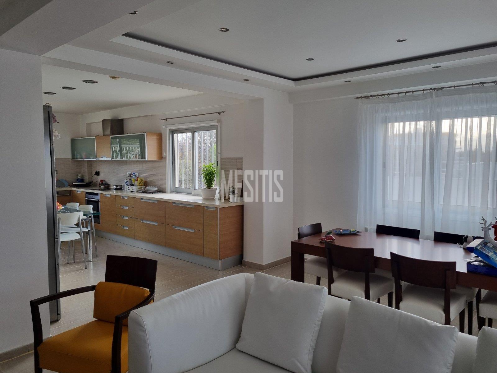 3 Βedroom Τop Floor Apartment For Sale In A Prime Location With Large Spaces And Incredible Aesthetics Αnd Views To All Of Nicosia #30861-4